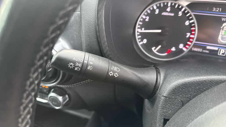 Nissan Juke 1.0 DiG-T 114 Tekna 5dr DCT Petrol Hatchback